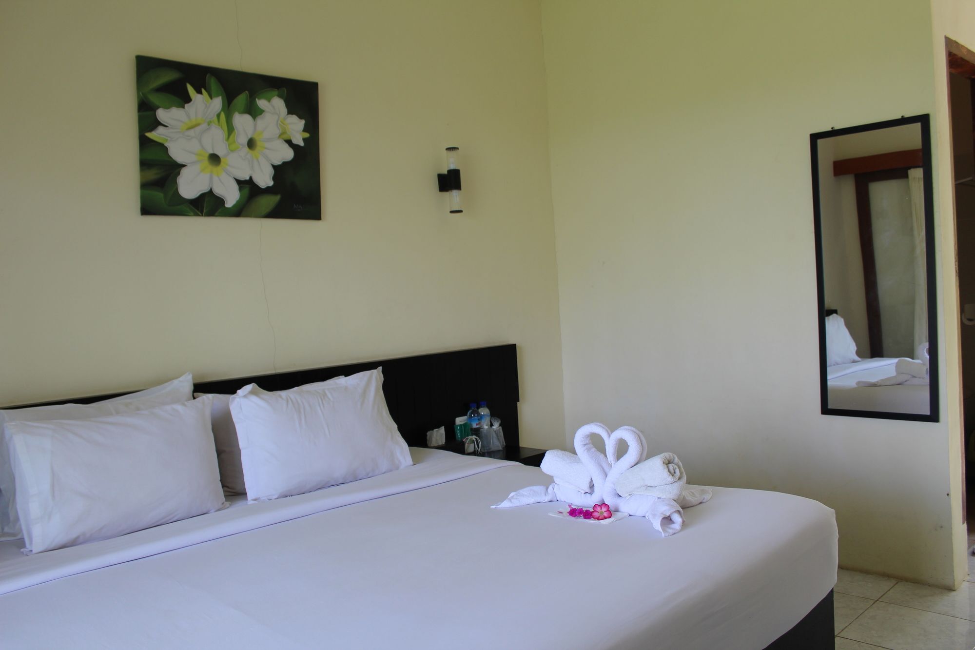 Gondang Beach Hotel Τζίλι Τραγουανγκάν Εξωτερικό φωτογραφία